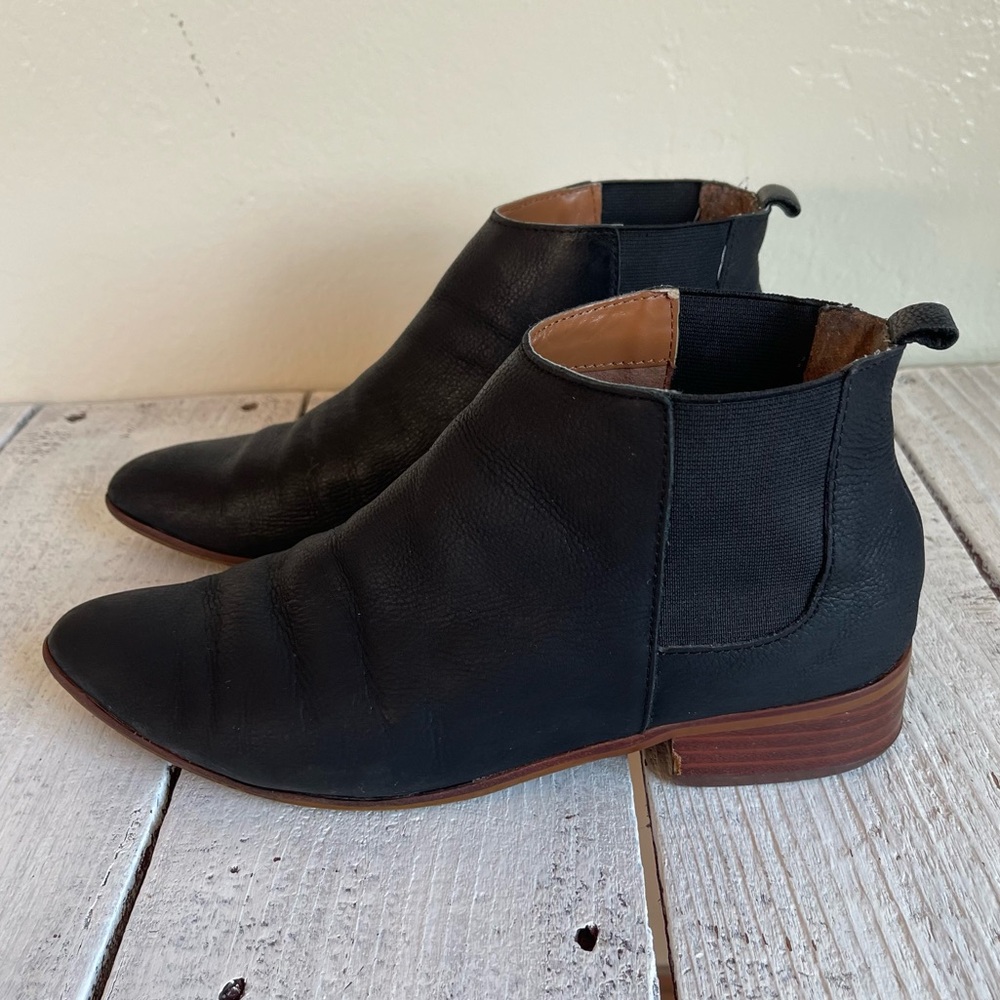 Gap Women’s Black Leather Ankle Boots size 7.5
